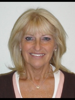 Photograph of Cllr Dee Simson