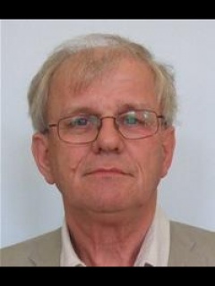 Photograph of Cllr Brian Simmons