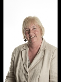 Cllr Pauline Searle