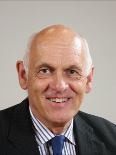 Photograph of Cllr Stewart Dobson